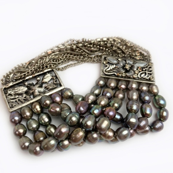 ANTHROPOLOGIE Pearl Bracelet - Picture 5 of 6